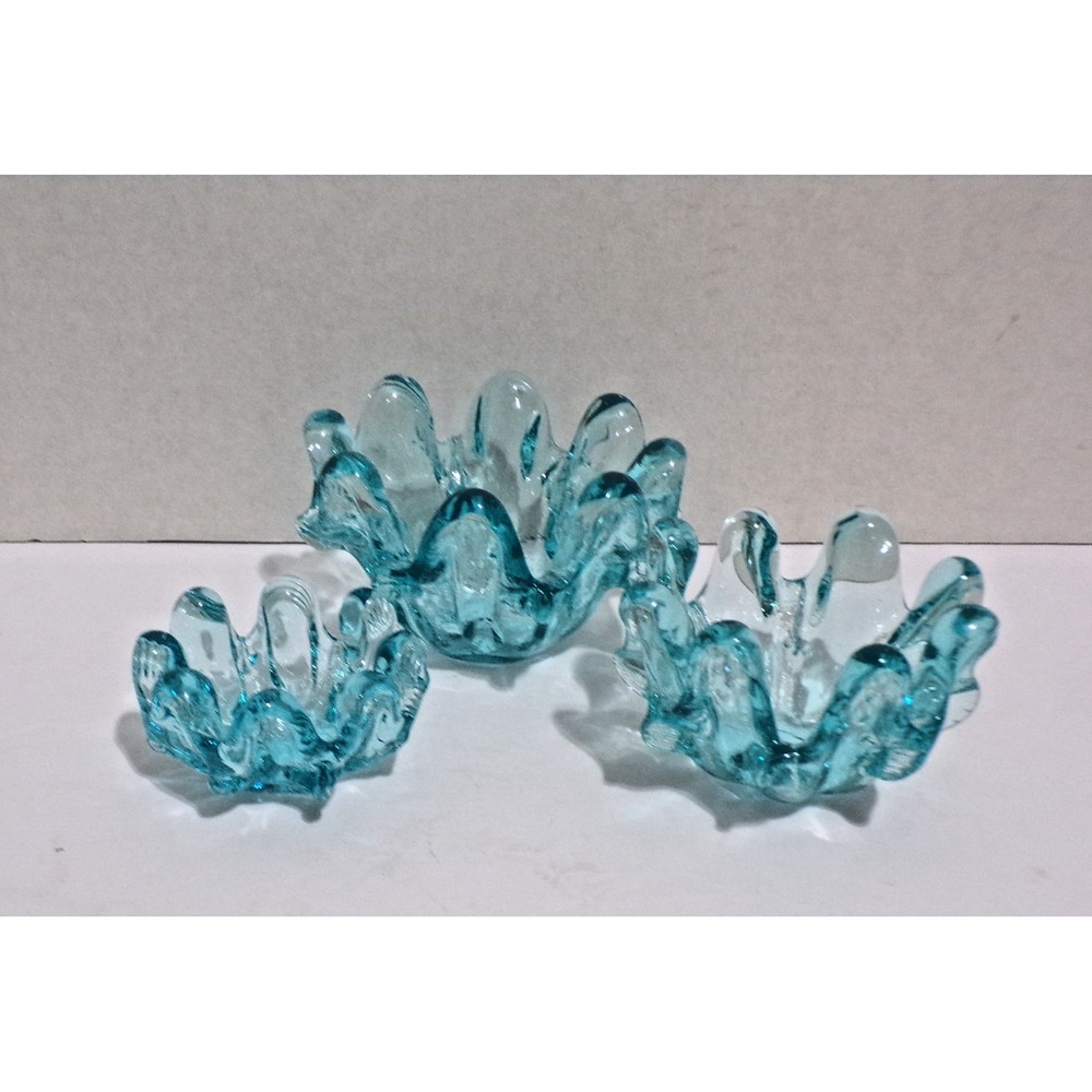 Set of 3 Aqua Blue Hand Blown Swung Hand Blown Nesting Bowls Splash Fluted